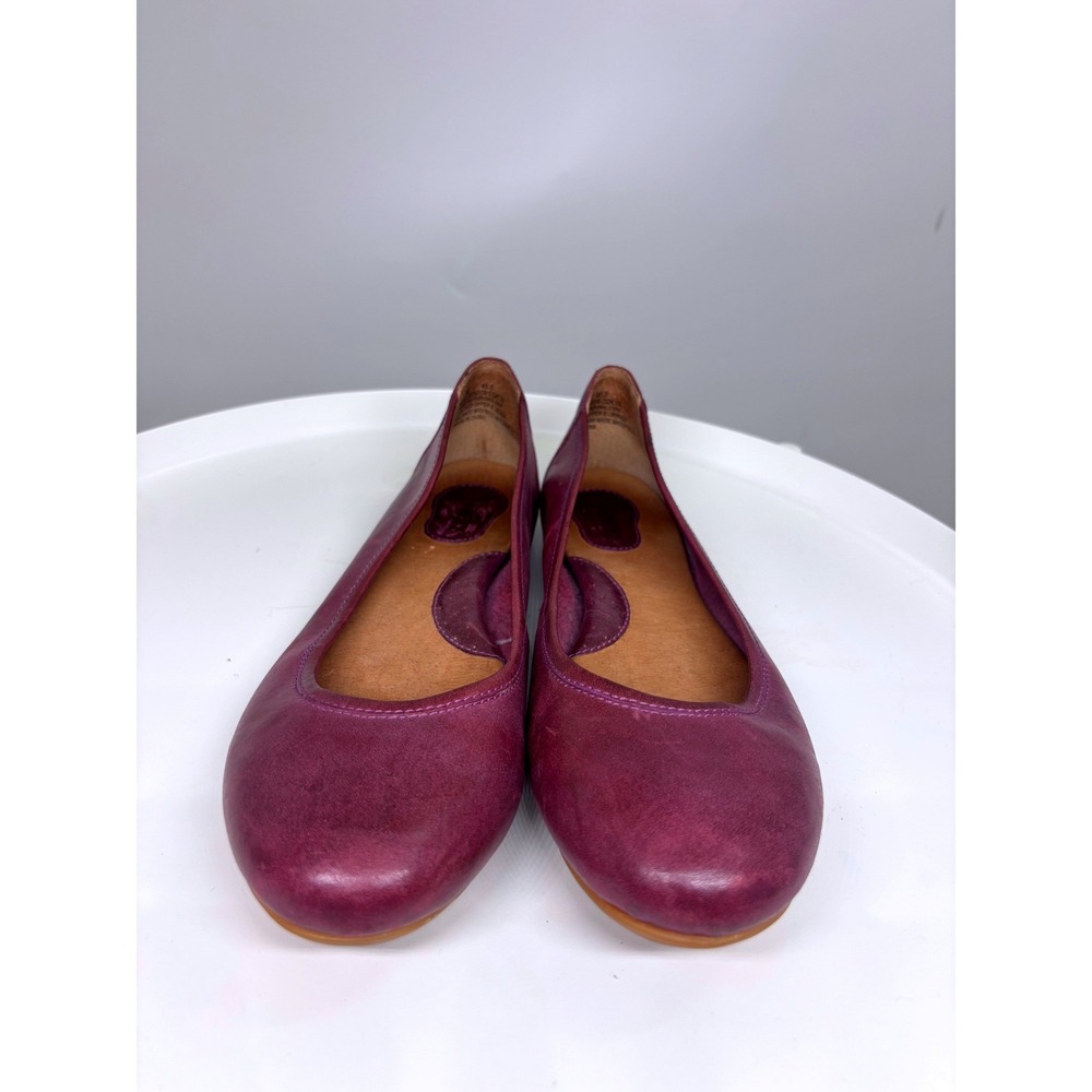 Born Julianne Purple Leather Ballet Flats Round Toe Slip On Shoes 9